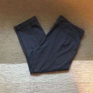 Under Armour Cropped grey leggings